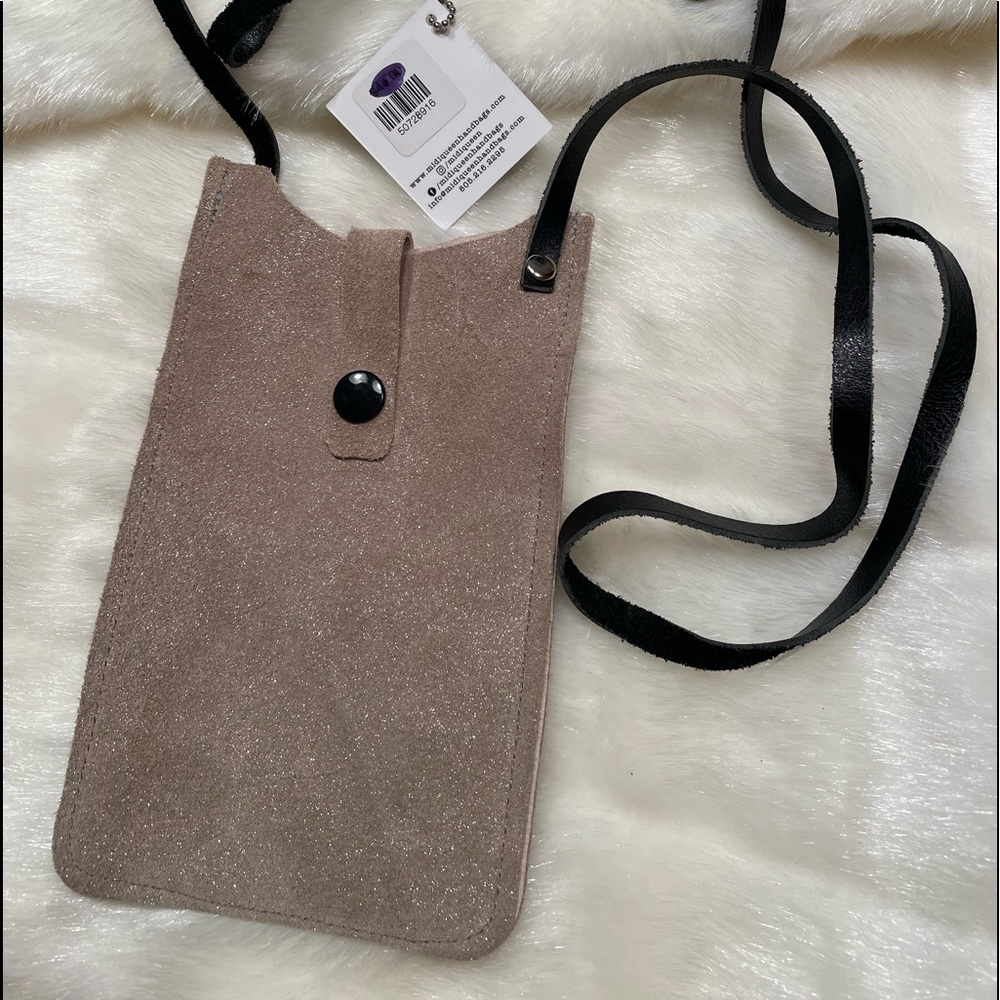 NWT Midi Queen Suede Crossbody/Passport Holder